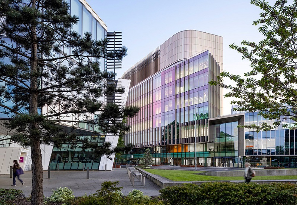 A New Cancer Research Centre For Manchester