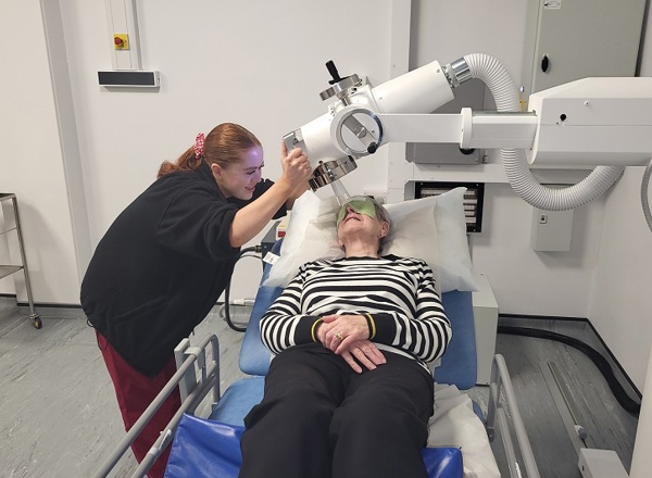 A photo of Christie patient Muriel Large with Christie radiographer Holly Boyd.