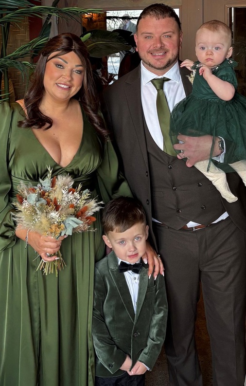 A photo of Christie patient Laura Fazackerley with her family at a wedding.
