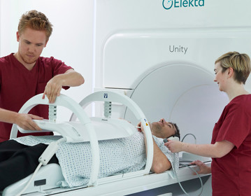 Lee Whiteside, Rosie Hales, radiotherapy, MR Linac, scan, May 2022