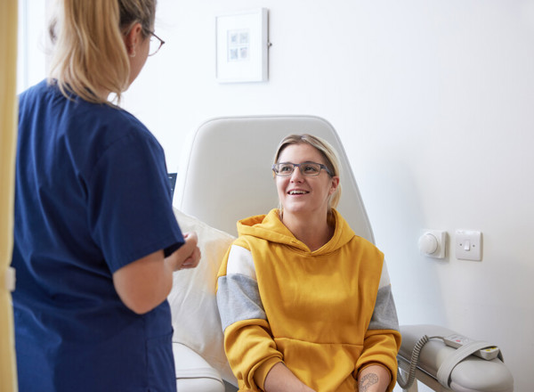 chemotherapy nurse and patient, chemotherapy department, Pan Artists, September 2022, Charlotte Kay, Staff nurse, Jennifer Kemp 